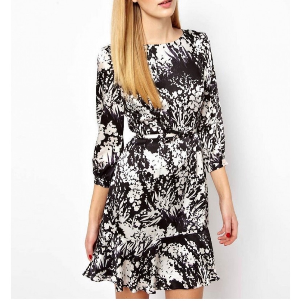 Karen Millen Black Floral dress size 8